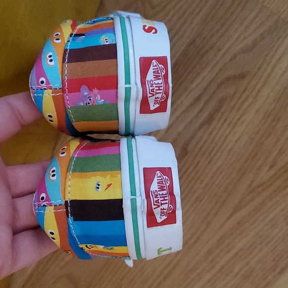 ๐ค NWOT Van's Sesame Street shoes - Picture 4 of 10